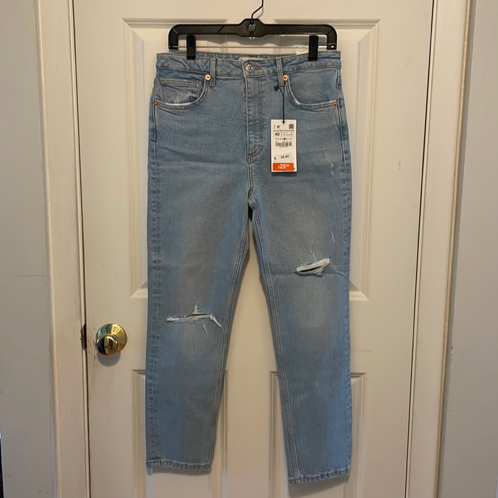 NWT Zara Distressed Slim High Waist Jeans | Size US 8 (EU 40)